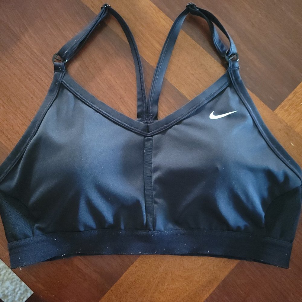 Nike drift sports bra with adjustable straps